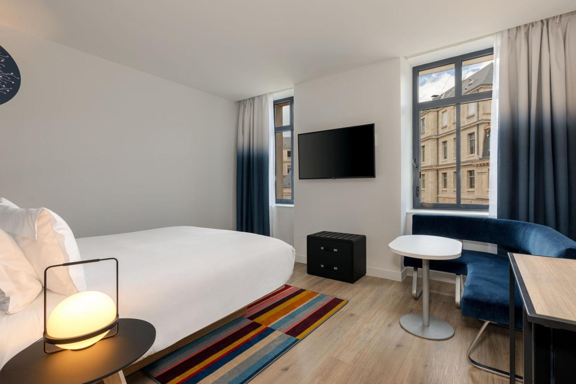 Aloft Hotel Dijon By Marriott Exterior photo