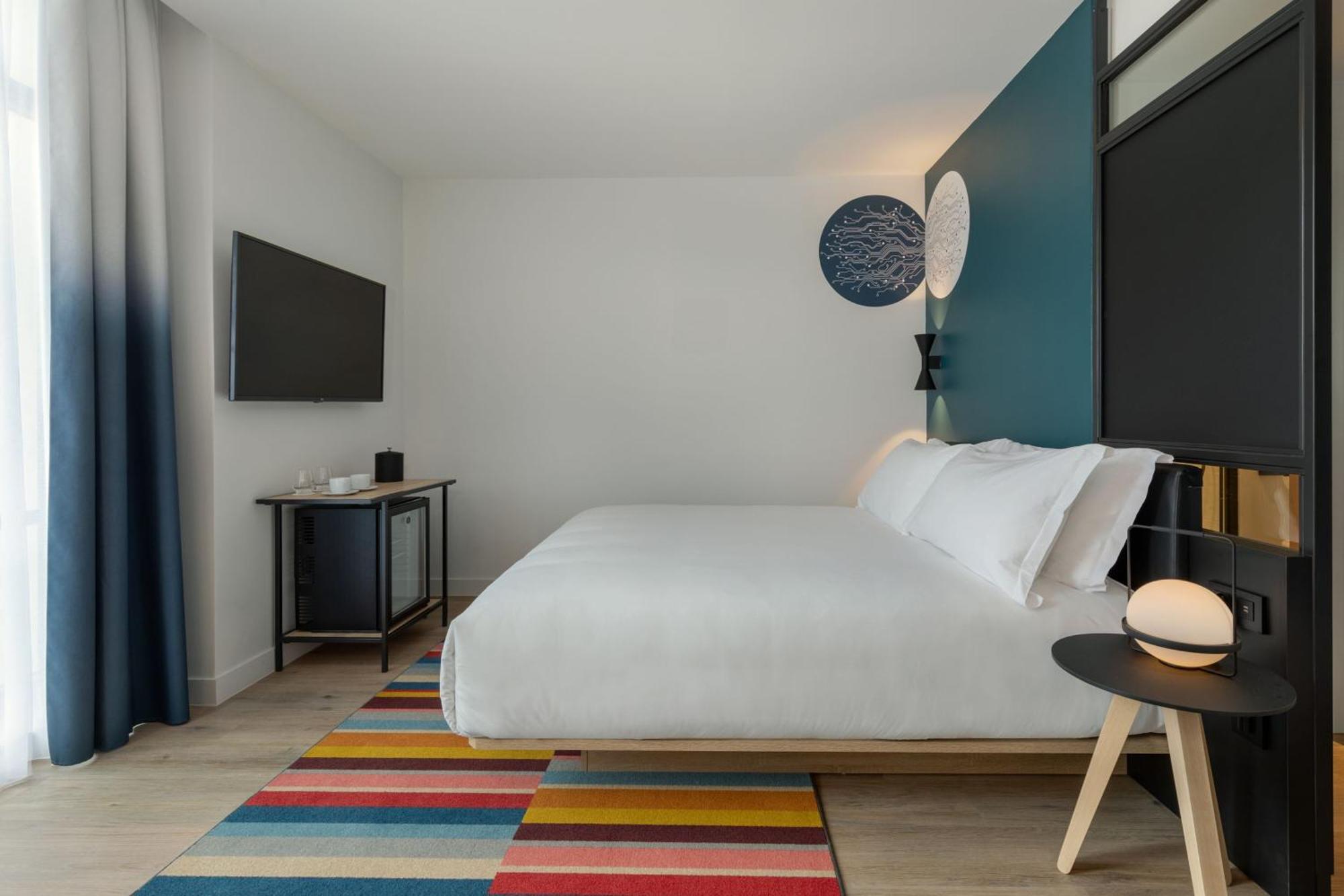 Aloft Hotel Dijon By Marriott Exterior photo