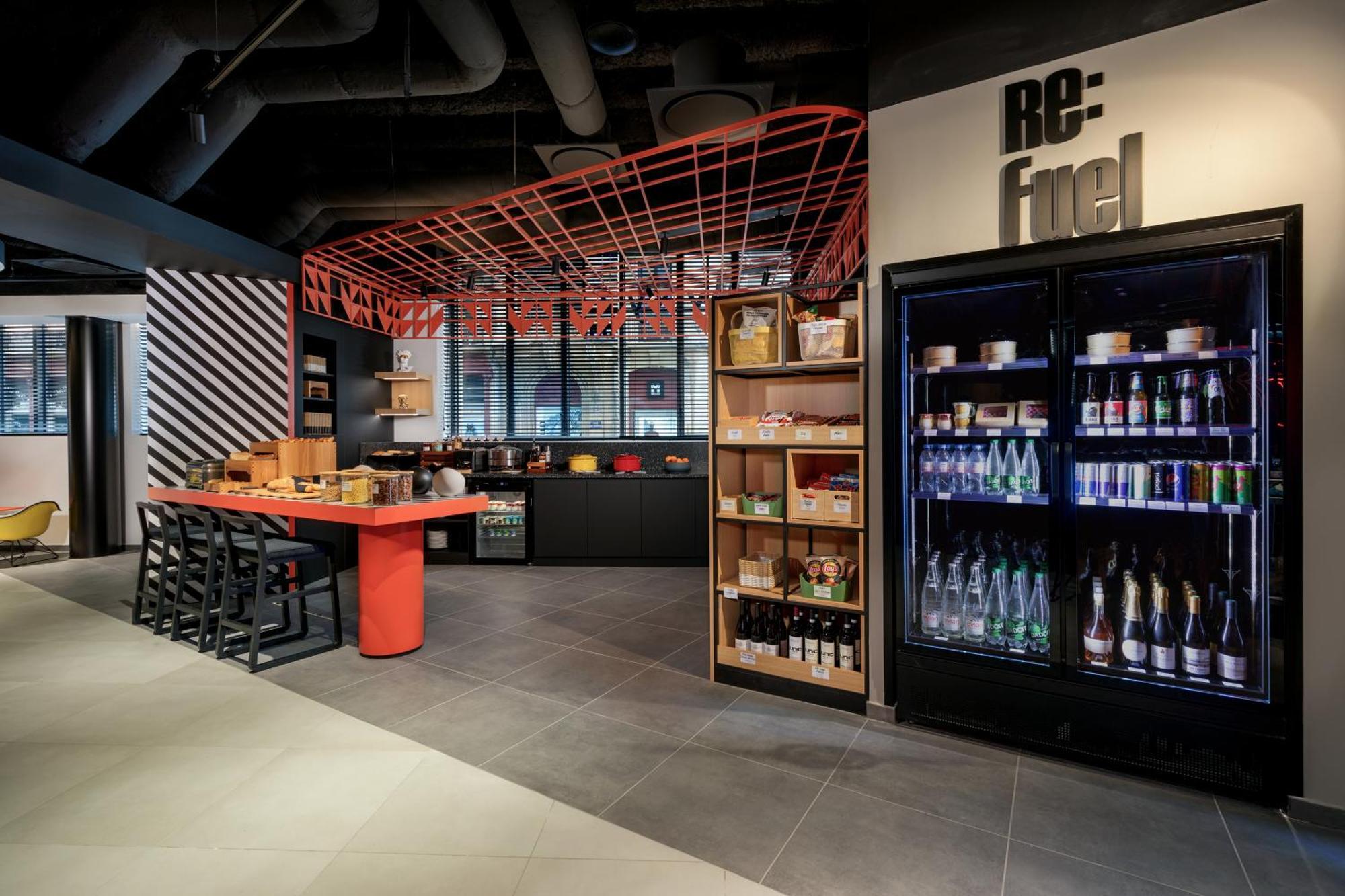 Aloft Hotel Dijon By Marriott Exterior photo