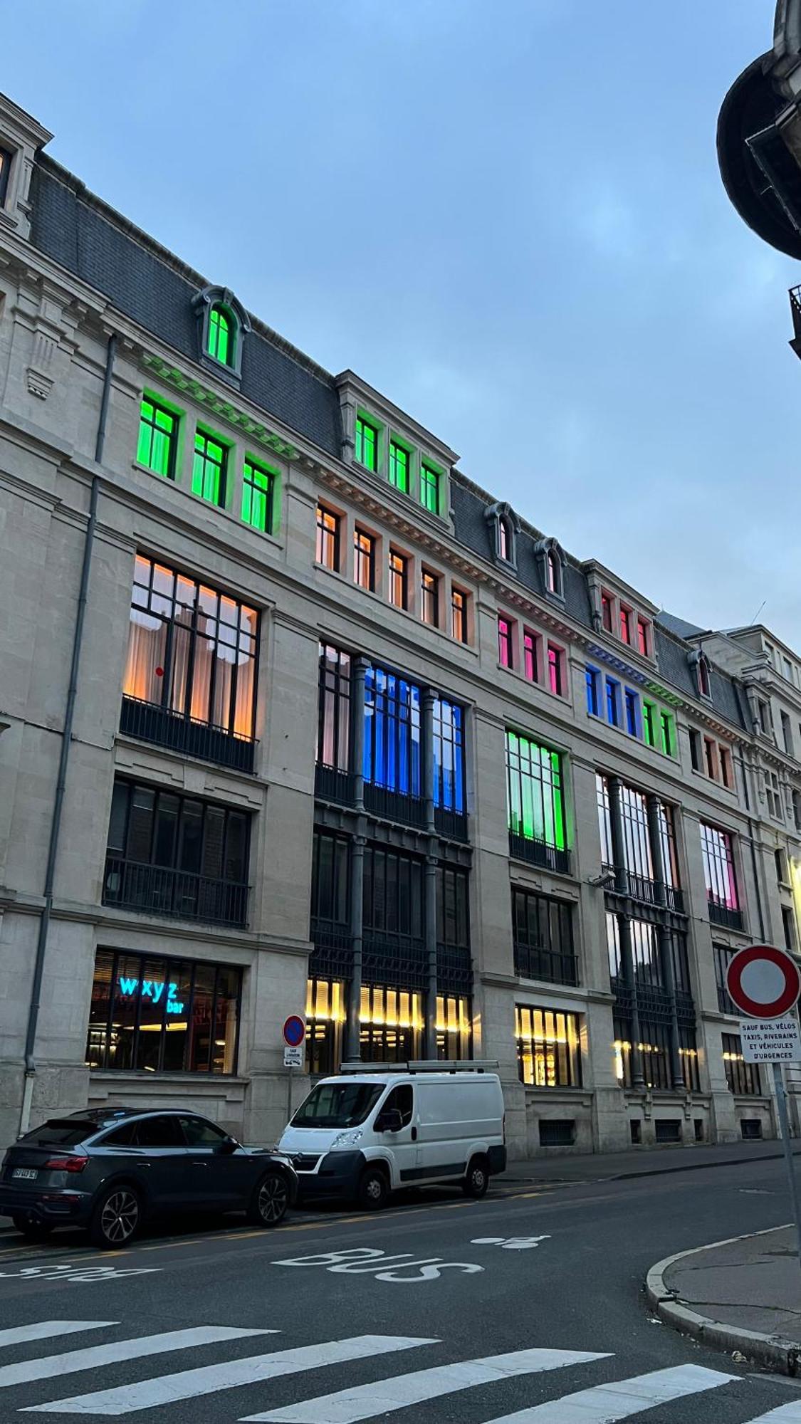 Aloft Hotel Dijon By Marriott Exterior photo